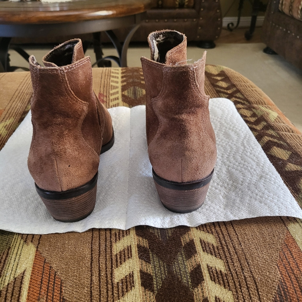 Women's boots